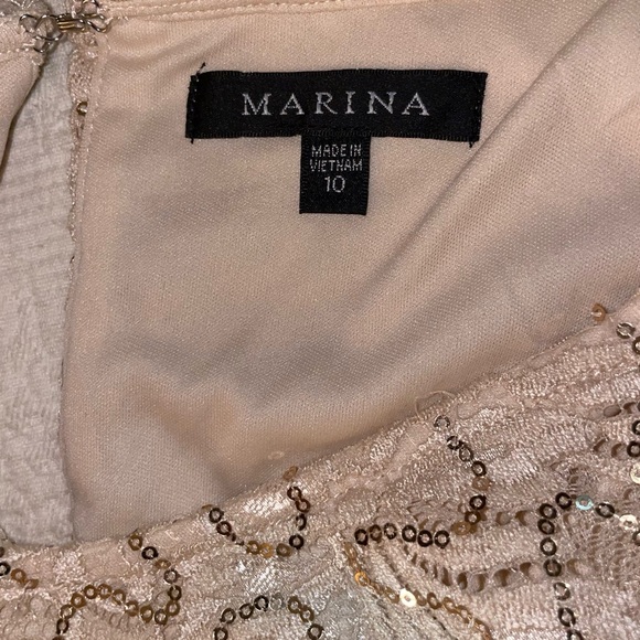 NWT Marina Lace Capelet Dress, Size 10, vanilla w/gold sequins - Picture 8 of 11